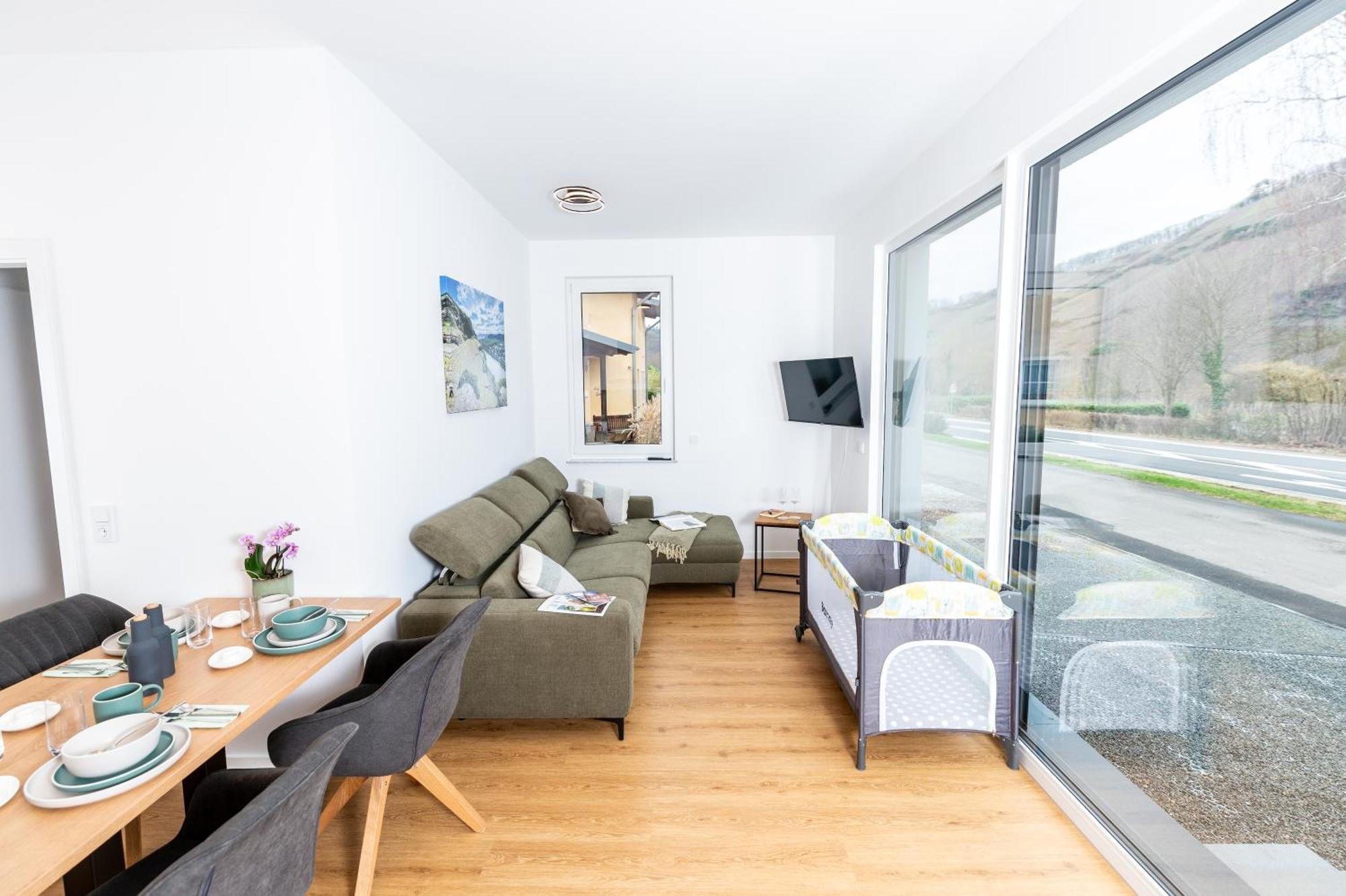 Apartment Weingut Dr Hermann I Erden Bagian luar foto